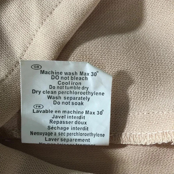 COLOR BLOCK Tab Pocket Blouse - Picture 8 of 8